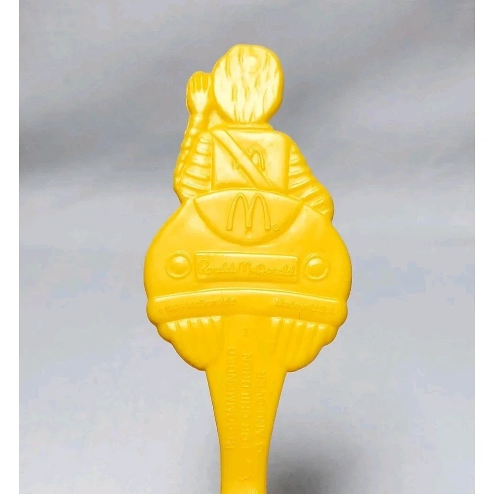 Vintage 1986 McDonald's Ronald McDonald Kids Fork Yellow Plastic‎ Happy Meal...
